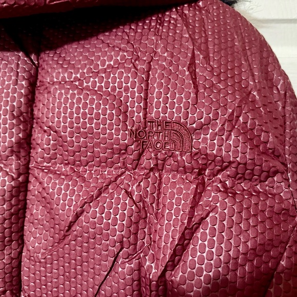 Women’s The North Face Parka - Picture 7 of 13